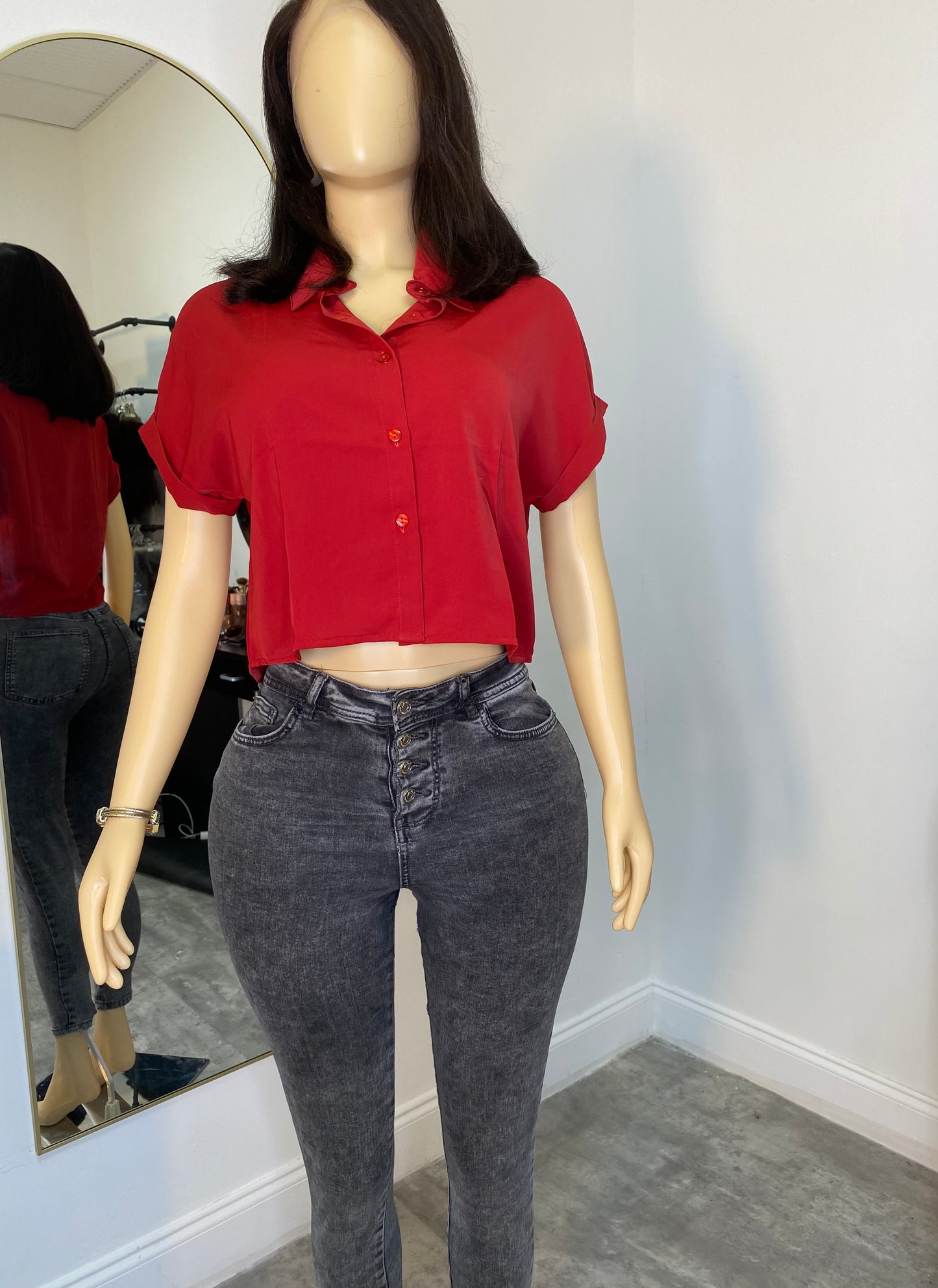 Red crop top shirt